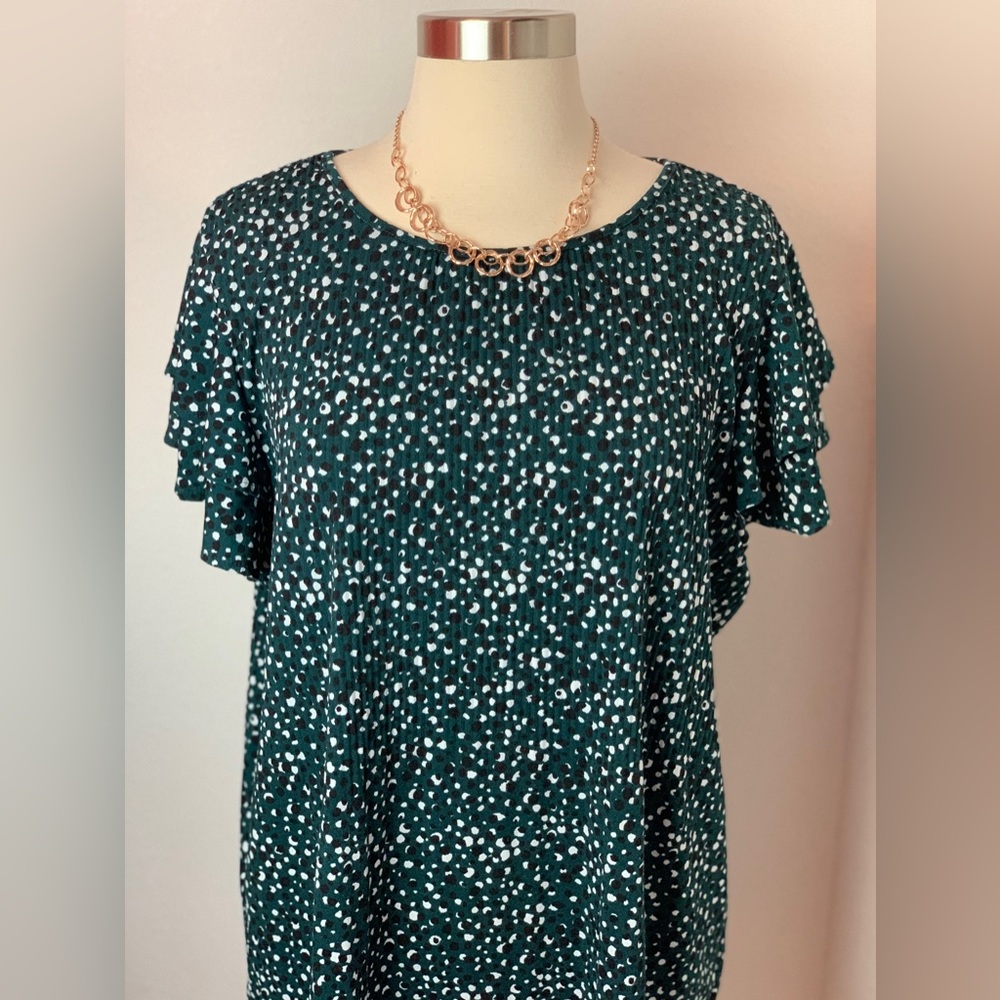 Adrianna Papell Green Black White Pleated Blouse Ruffle Sleeve Size Large